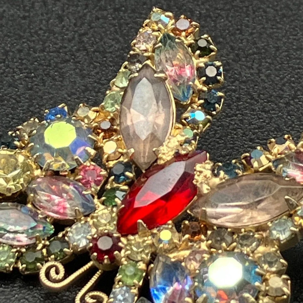 Weiss Butterfly Brooch Multicolor Givré Iris Glass Rhinestone Signed 1950s